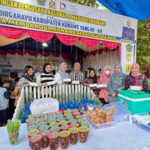Jum’at Penuh Berkah, JAPNAS Konawe Bagikan Paket Nasi Kotak Gratis