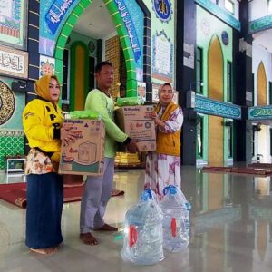 Nurnining,S.Si : DPD II Golkar Konawe Berkomitmen Bantu Tingkatkan Fasilitas Rumah Ibadah
